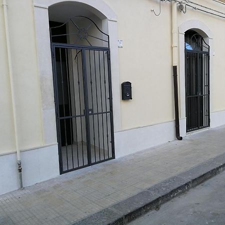 Syracuseapartments Isonzo Di Siracusa Stupendo Appartamento Vicino Ad Ortigia E A 200M Dal Mare Extérieur photo