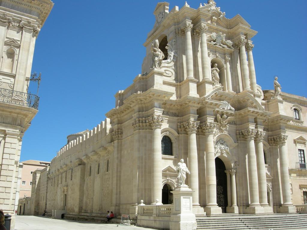 Syracuseapartments Isonzo Di Siracusa Stupendo Appartamento Vicino Ad Ortigia E A 200M Dal Mare Extérieur photo